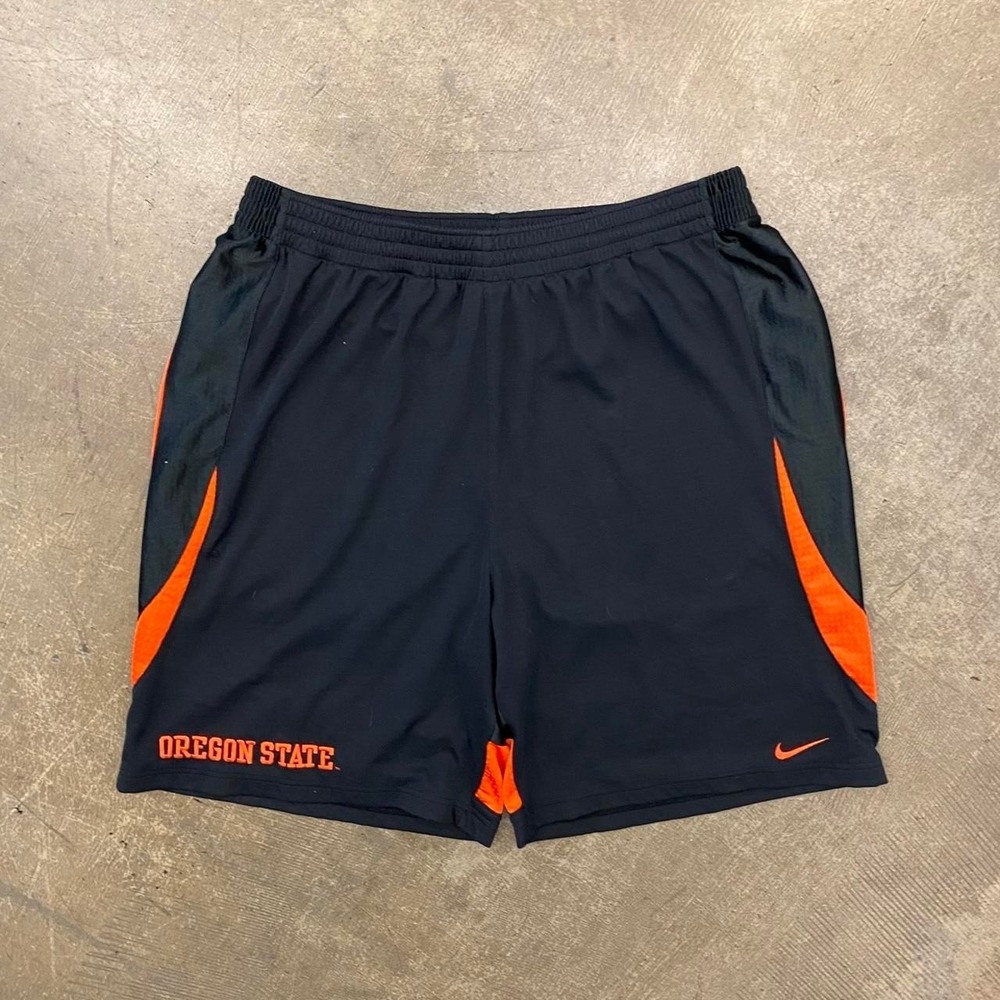 Vintage Oregon State University Beavers Nike 2000s Baggy Basketball Shorts Large